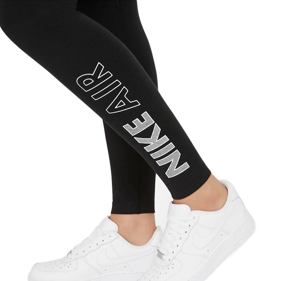 Nike Air leggings and Shirt Black/White XS - Picture 6 of 7